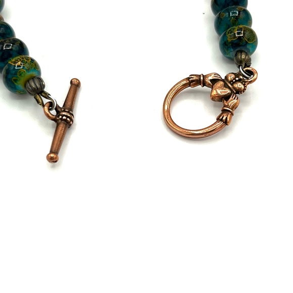 HAND CRAFTED Peacock Green Porcelain Beaded Bracelet with Copper - Picture 3 of 5